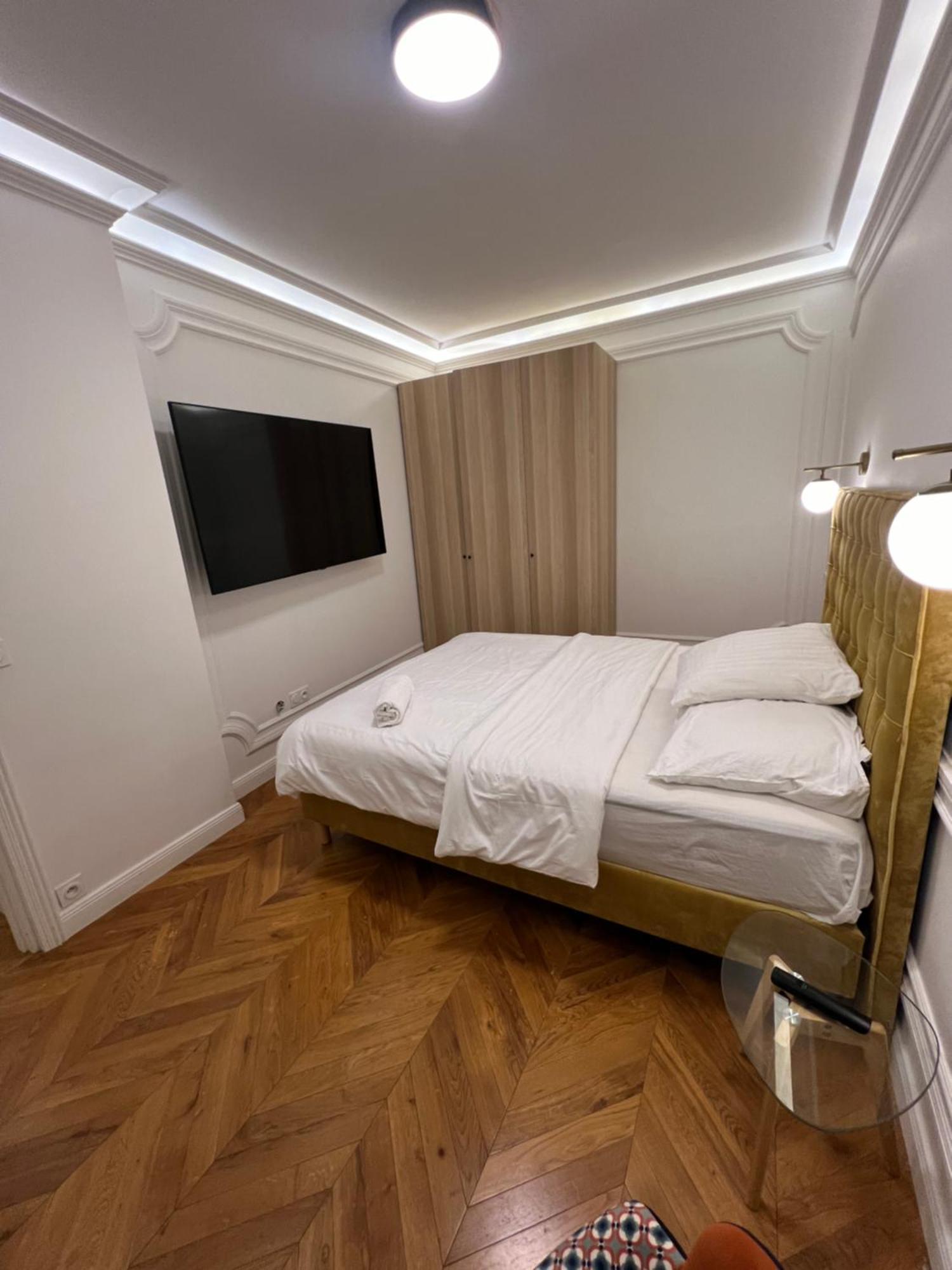 Private Apartments - Champs-Elysees Paris Exterior photo